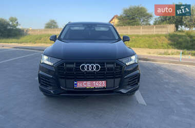 Внедорожник / Кроссовер Audi Q7 2023 в 