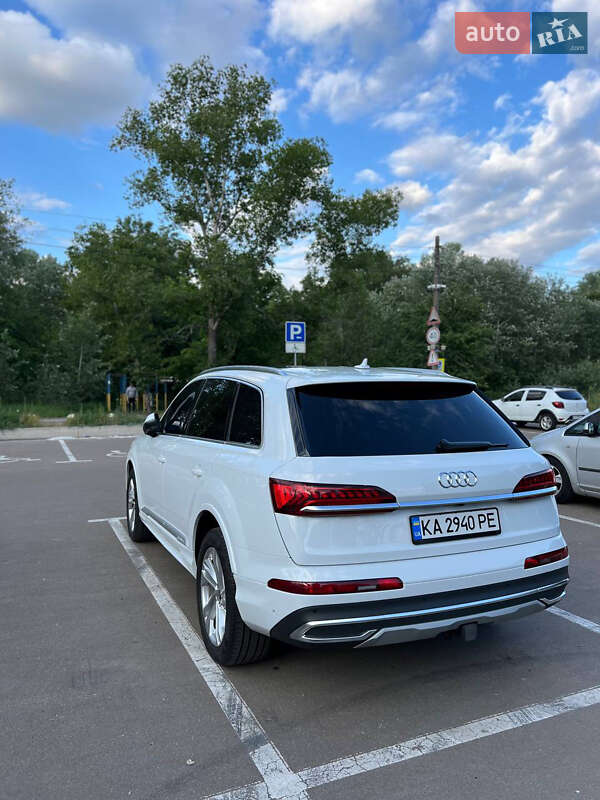 Внедорожник / Кроссовер Audi Q7 2023 в Киеве