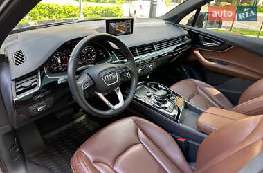 Внедорожник / Кроссовер Audi Q7 2019 в 