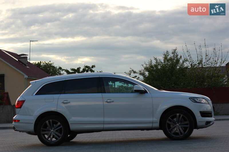 Внедорожник / Кроссовер Audi Q7 2014 в Киеве