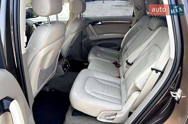 Позашляховик / Кросовер Audi Q7 2014 в 