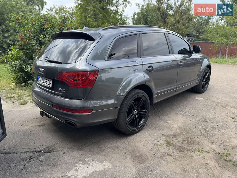 Внедорожник / Кроссовер Audi Q7 2015 в Черкассах
