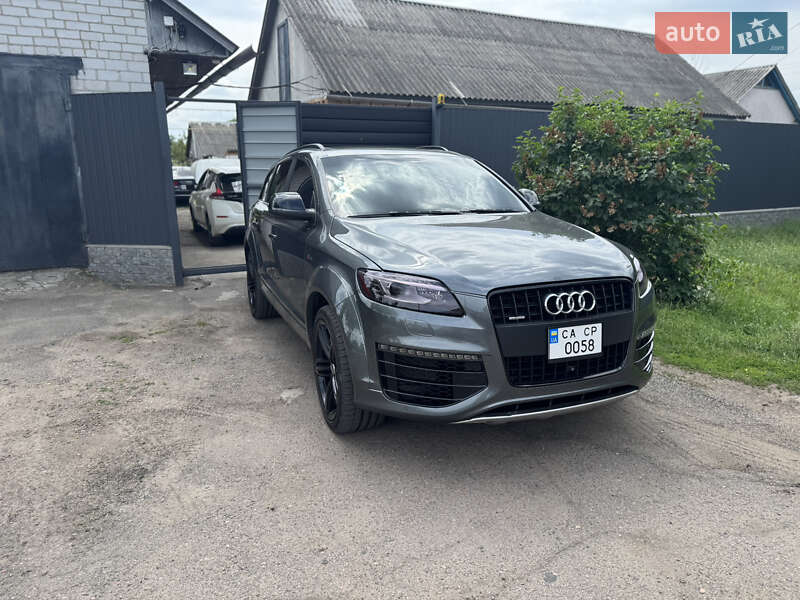 Внедорожник / Кроссовер Audi Q7 2015 в Черкассах