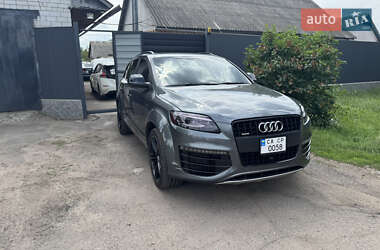 Внедорожник / Кроссовер Audi Q7 2015 в 