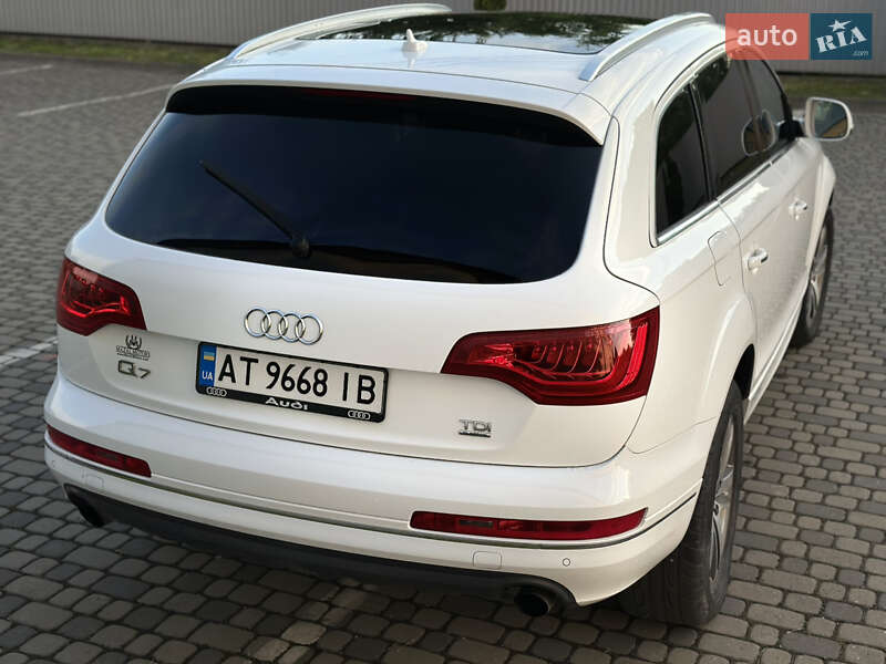 Позашляховик / Кросовер Audi Q7 2010 в Івано-Франківську
