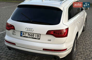 Позашляховик / Кросовер Audi Q7 2010 в 