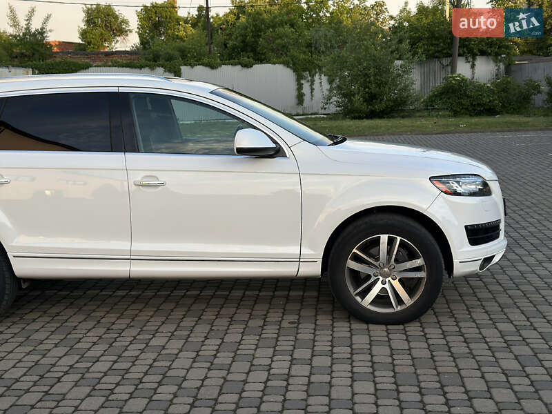 Позашляховик / Кросовер Audi Q7 2010 в Івано-Франківську