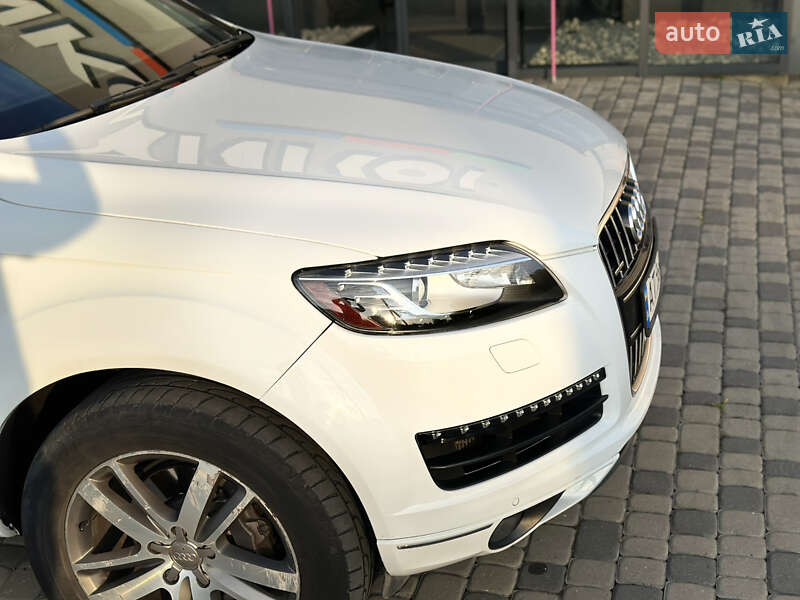 Позашляховик / Кросовер Audi Q7 2010 в Івано-Франківську