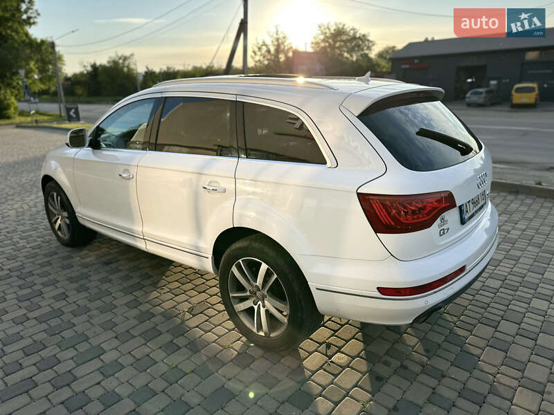 Позашляховик / Кросовер Audi Q7 2010 в Івано-Франківську
