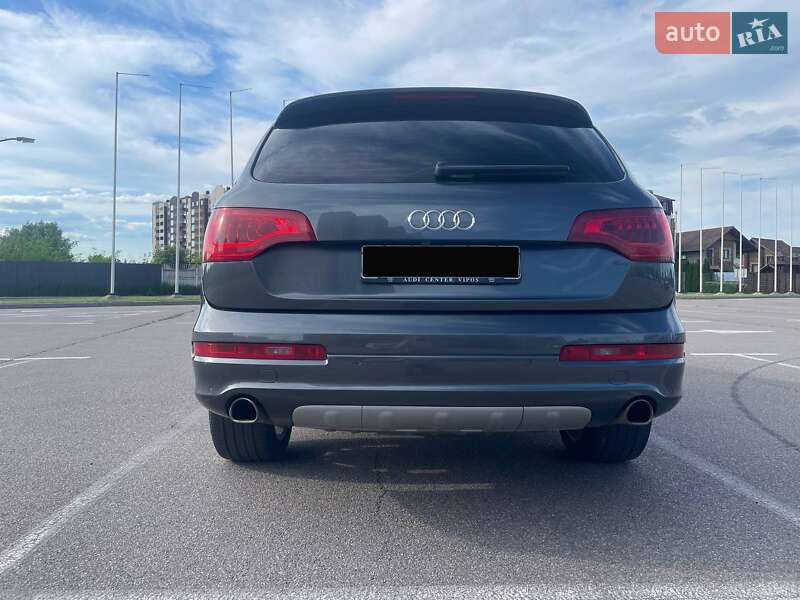 Позашляховик / Кросовер Audi Q7 2009 в Києві