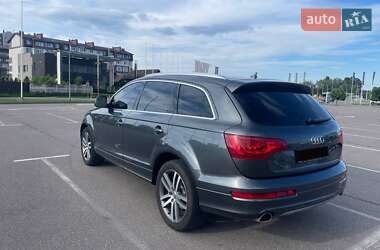 Позашляховик / Кросовер Audi Q7 2009 в 