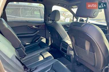 Внедорожник / Кроссовер Audi Q7 2019 в 