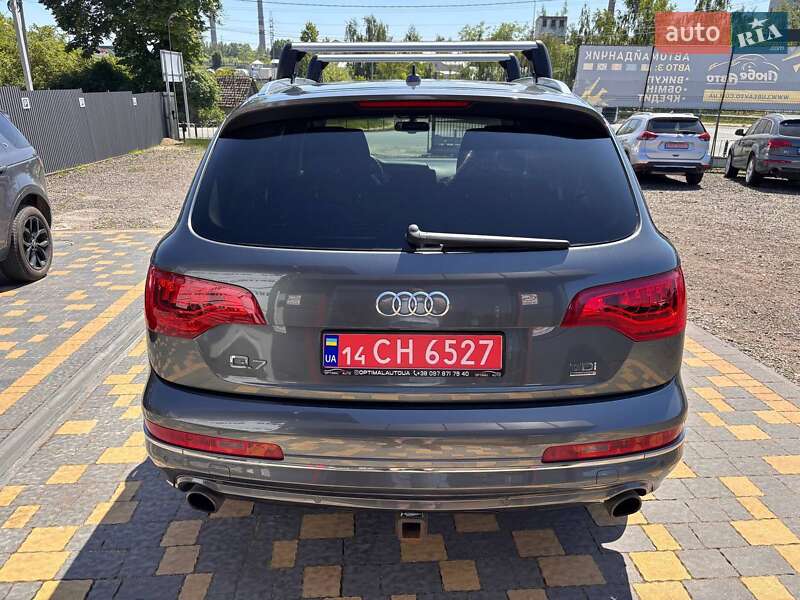 Позашляховик / Кросовер Audi Q7 2015 в Львові
