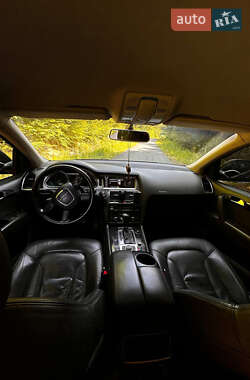 Внедорожник / Кроссовер Audi Q7 2008 в 