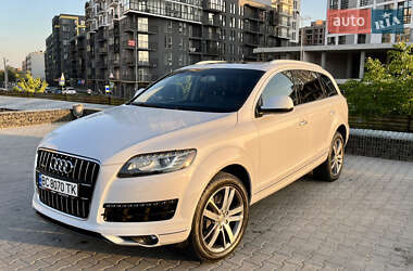 Внедорожник / Кроссовер Audi Q7 2012 в 