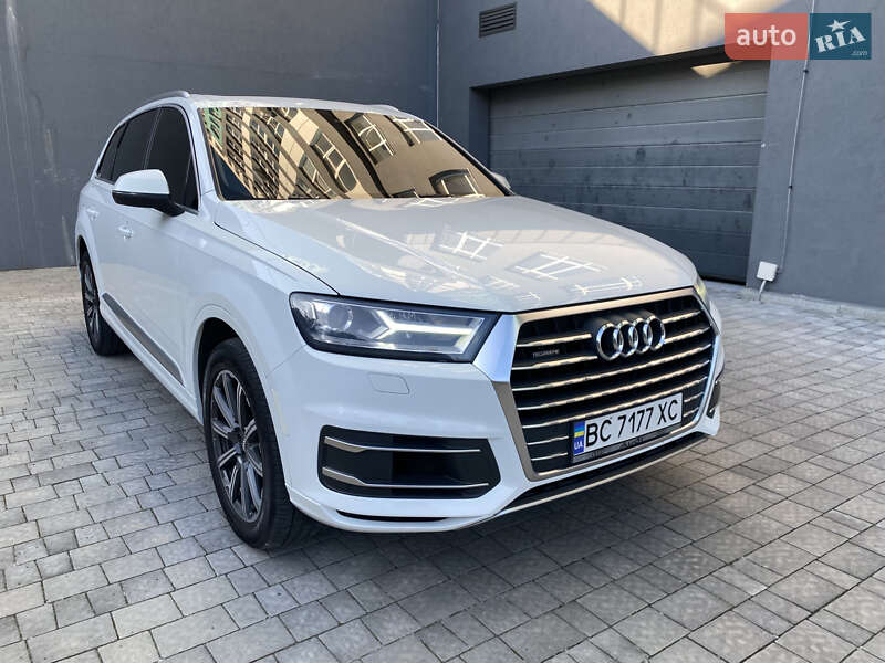 Позашляховик / Кросовер Audi Q7 2016 в Львові