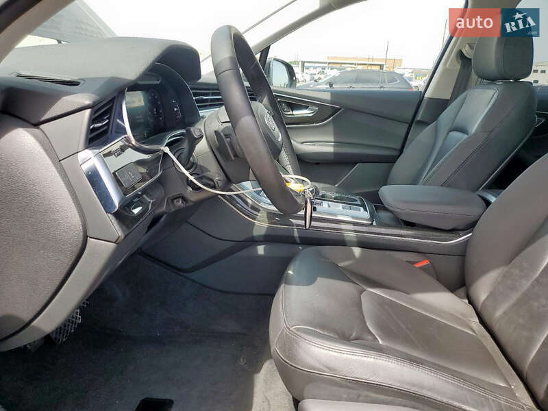 Внедорожник / Кроссовер Audi Q7 2020 в Киеве