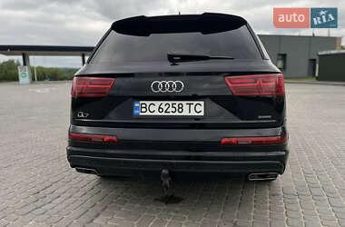 Внедорожник / Кроссовер Audi Q7 2017 в 