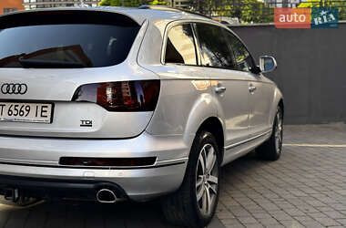 Внедорожник / Кроссовер Audi Q7 2014 в 