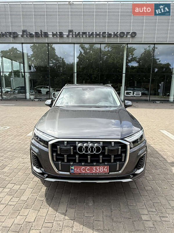Внедорожник / Кроссовер Audi Q7 2024 в Львове