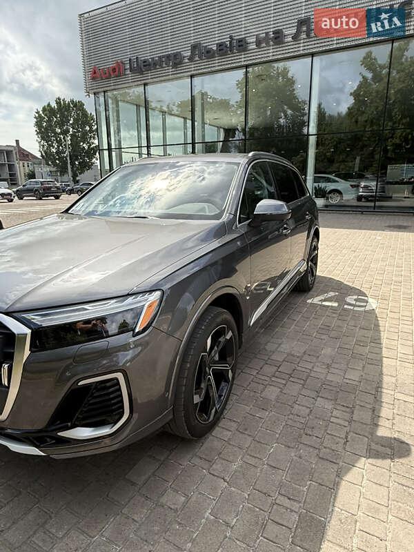 Внедорожник / Кроссовер Audi Q7 2024 в Львове