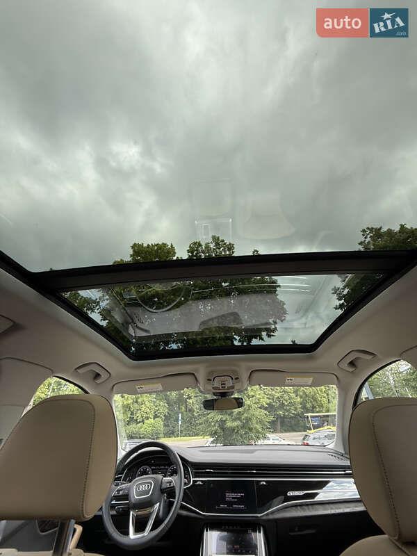 Внедорожник / Кроссовер Audi Q7 2024 в Львове