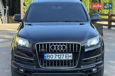 Внедорожник / Кроссовер Audi Q7 2015 в 