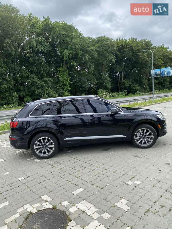 Внедорожник / Кроссовер Audi Q7 2016 в Львове