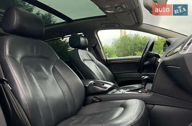 Внедорожник / Кроссовер Audi Q7 2012 в 