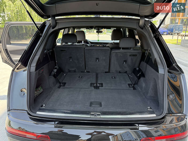 Внедорожник / Кроссовер Audi Q7 2020 в Виннице