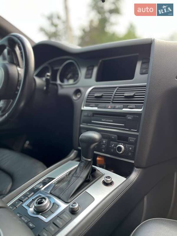 Внедорожник / Кроссовер Audi Q7 2014 в Чернигове
