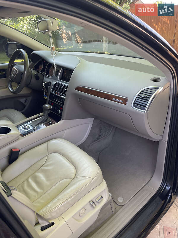 Позашляховик / Кросовер Audi Q7 2013 в Львові фото 27 Позашляховик / Кросовер Audi Q7 2013 в Львові