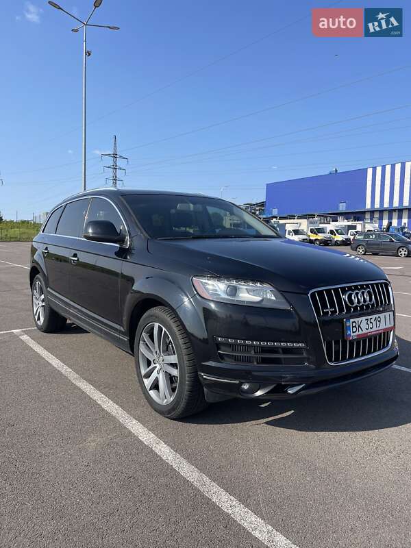 Позашляховик / Кросовер Audi Q7 2013 в Рівному