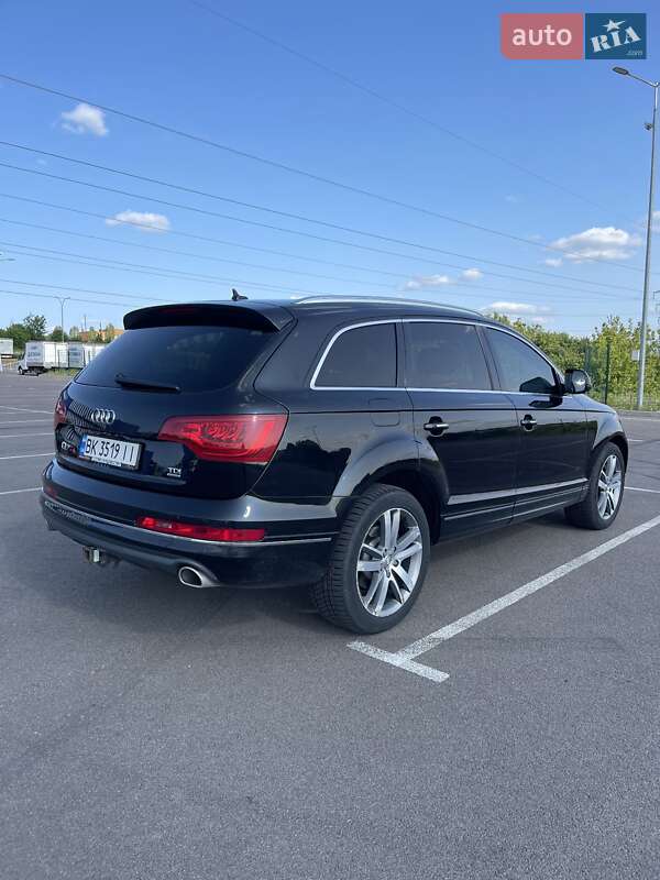 Позашляховик / Кросовер Audi Q7 2013 в Рівному