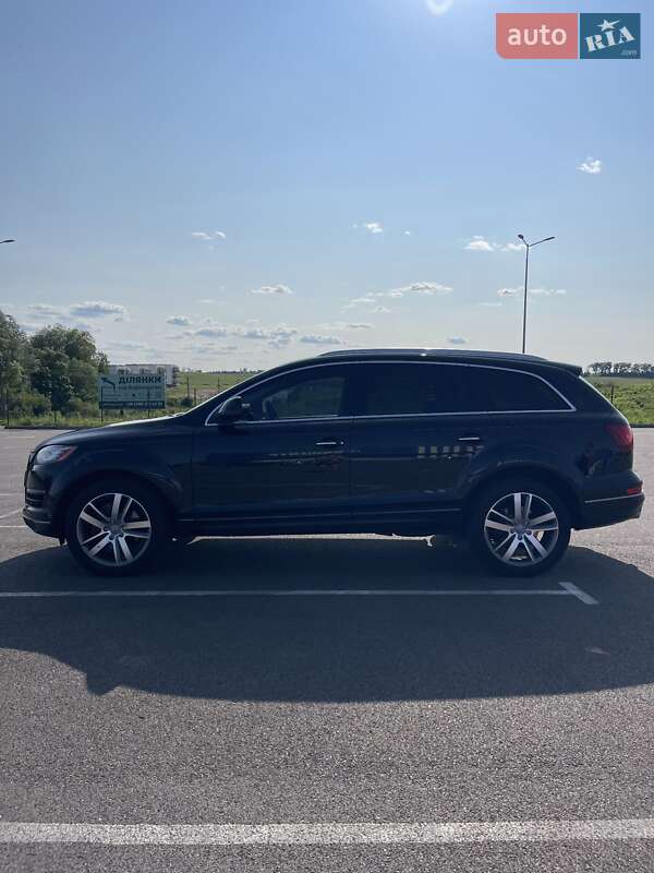 Позашляховик / Кросовер Audi Q7 2013 в Рівному