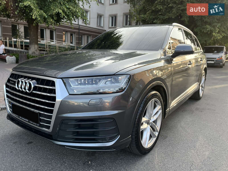 Внедорожник / Кроссовер Audi Q7 2016 в Виннице