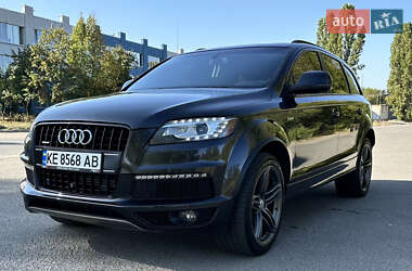 Внедорожник / Кроссовер Audi Q7 2014 в 