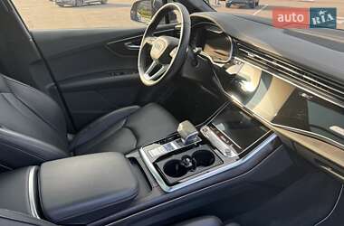 Внедорожник / Кроссовер Audi Q7 2023 в 