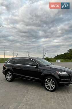 Внедорожник / Кроссовер Audi Q7 2012 в 