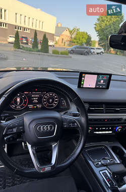 Позашляховик / Кросовер Audi Q7 2017 в 