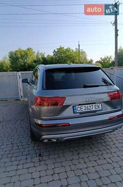 Внедорожник / Кроссовер Audi Q7 2016 в 