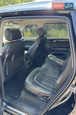 Внедорожник / Кроссовер Audi Q7 2013 в 