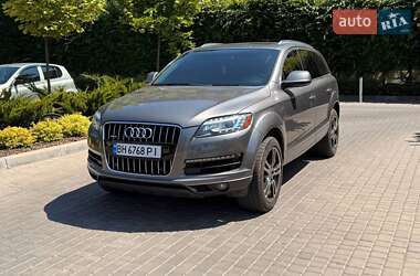 Внедорожник / Кроссовер Audi Q7 2012 в 