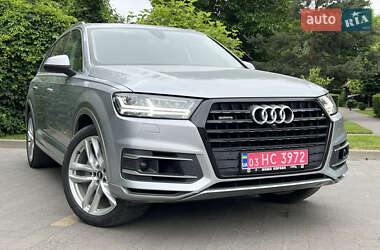 Внедорожник / Кроссовер Audi Q7 2018 в 