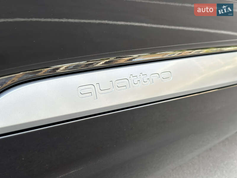Позашляховик / Кросовер Audi Q7 2016 в Києві