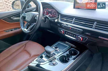 Внедорожник / Кроссовер Audi Q7 2018 в 