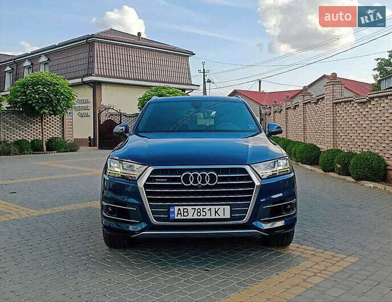 Позашляховик / Кросовер Audi Q7 2018 в Вінниці