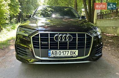 Внедорожник / Кроссовер Audi Q7 2020 в 