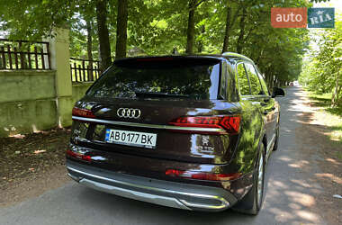 Внедорожник / Кроссовер Audi Q7 2020 в 