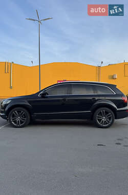 Внедорожник / Кроссовер Audi Q7 2006 в 